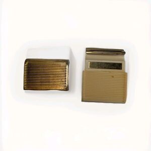 Vintage 1957 Eversharp Blade Shaving Razor Pocket Style 2 in  x 1.5 in